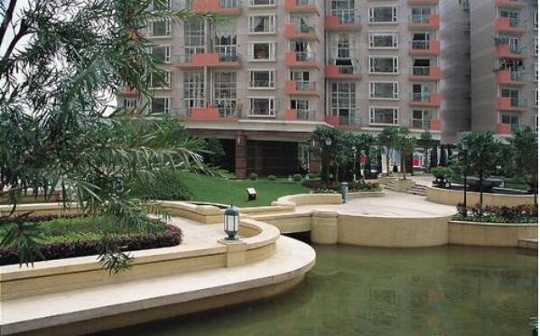 年底租賃市場(chǎng)遇冷，房子難出租，業(yè)主與長(zhǎng)租公寓協(xié)商降價(jià)