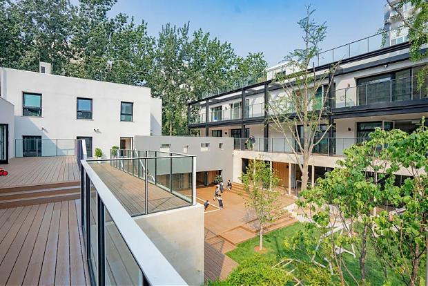 體驗(yàn)鋼筋混凝土叢林中的愛(ài)之園幼兒園（LEED認(rèn)證）