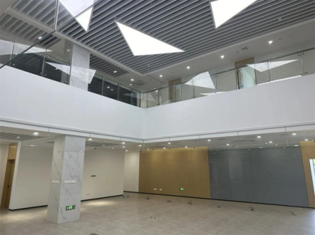 綠·碳·慧_|_臨港新片區(qū)6個項目獲得市住房城鄉(xiāng)建設(shè)管理委二星級綠色建筑標(biāo)識