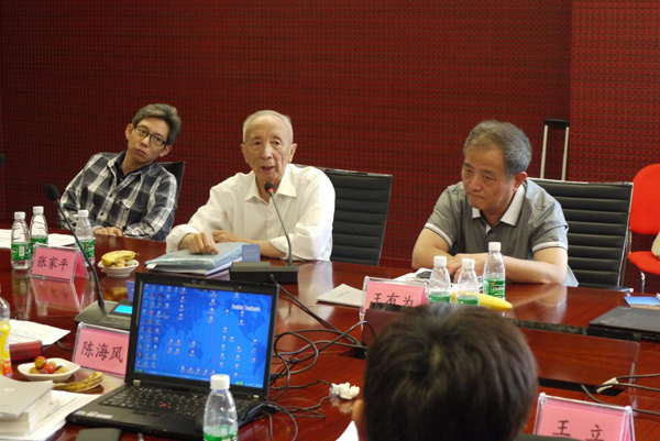 2013年第一批“綠色工業(yè)建筑標(biāo)識”、第一批“綠色工業(yè)建筑設(shè)計標(biāo)識”評審會議在南京召開