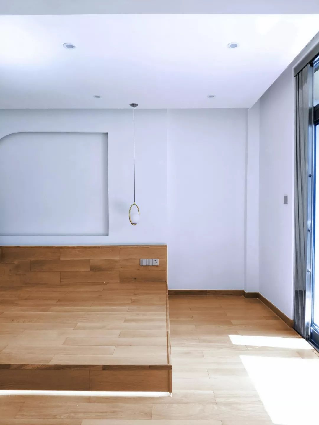 廢棄30年的舊宅，建筑師改后不僅清爽通透，還多了1間房和2個(gè)院子