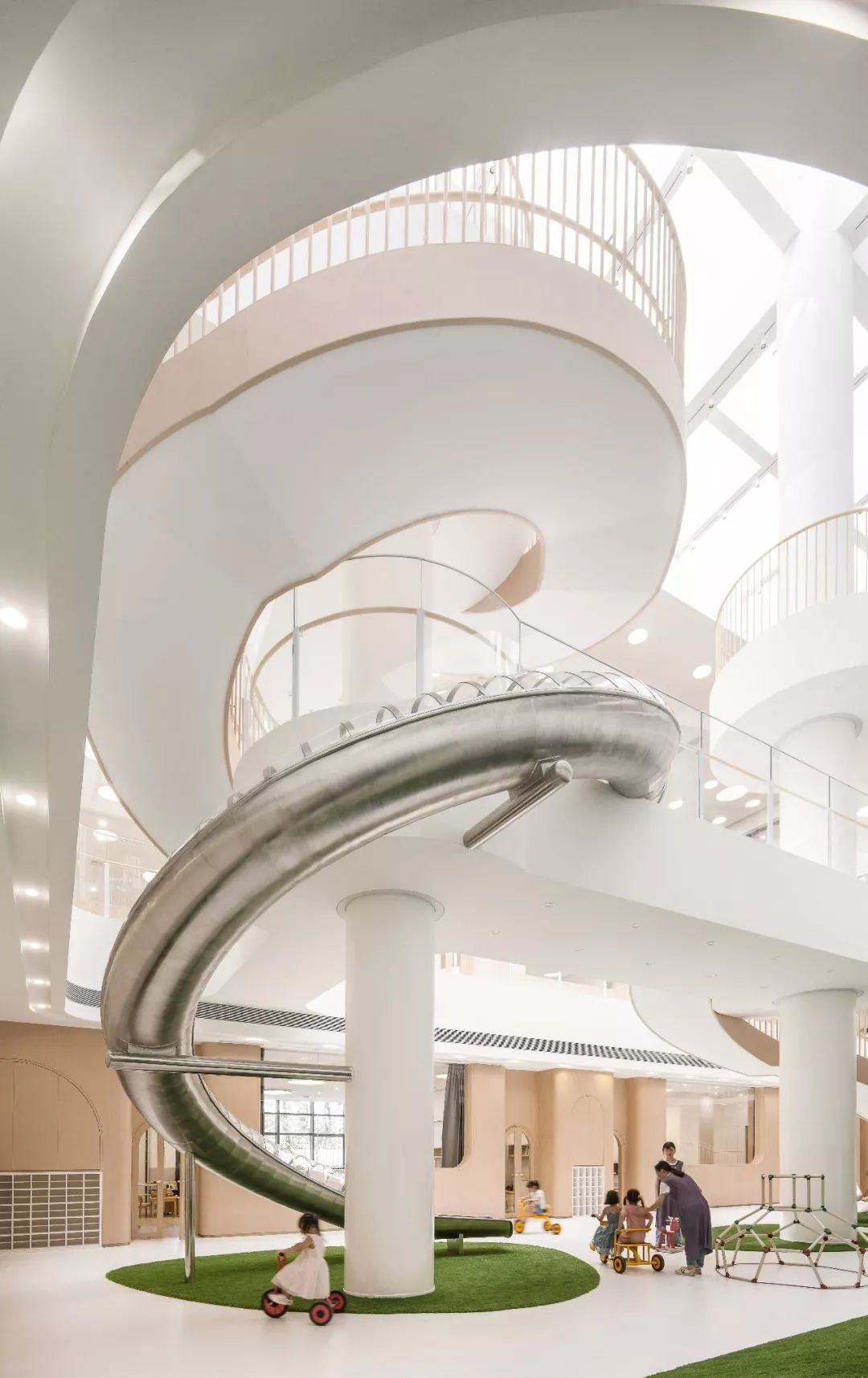 中國夫婦賣掉豪宅，只為創(chuàng)辦一所讓世界記住的幼兒園！