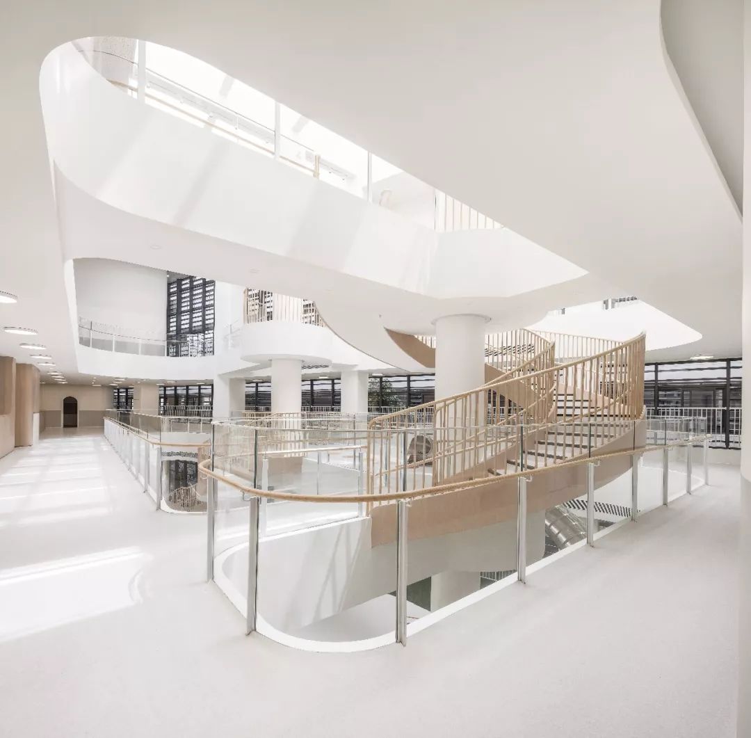 中國夫婦賣掉豪宅，只為創(chuàng)辦一所讓世界記住的幼兒園！