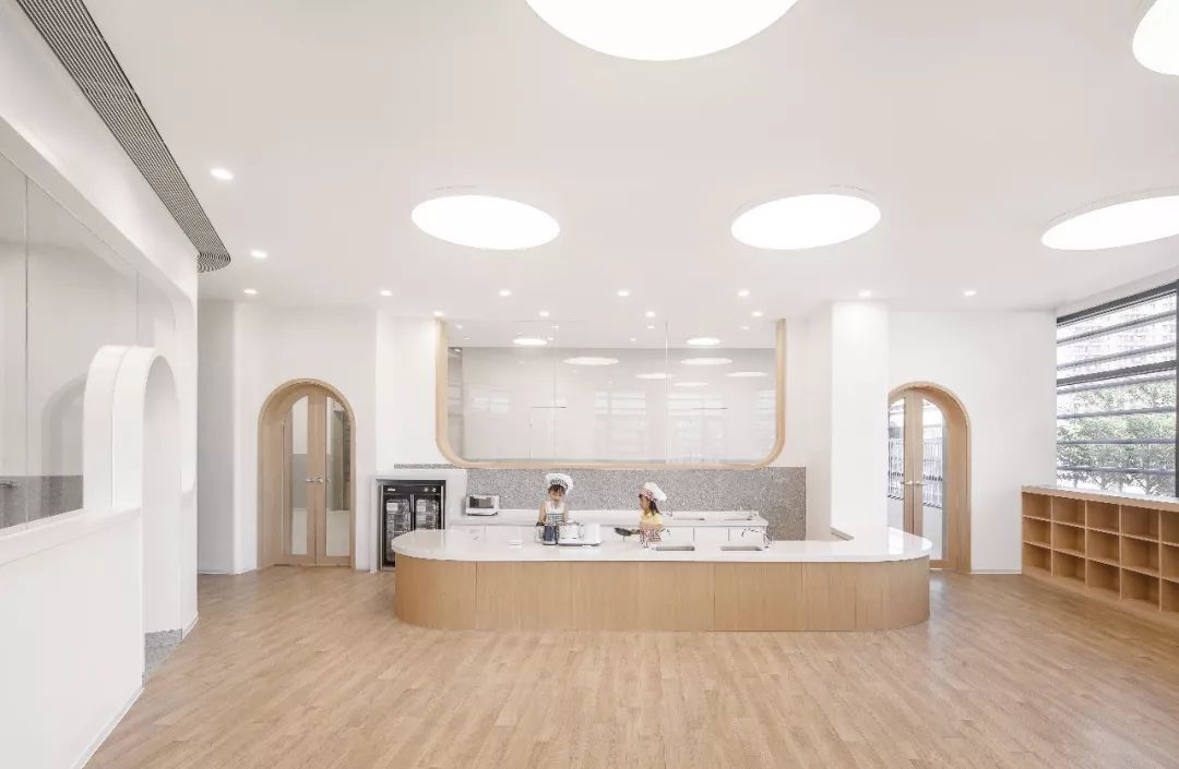 中國夫婦賣掉豪宅，只為創(chuàng)辦一所讓世界記住的幼兒園！