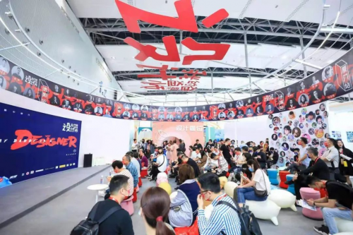 凝聚童心、童趣，“爸爸”大愛治愈天真歲月