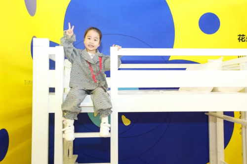 凝聚童心、童趣，“爸爸”大愛治愈天真歲月